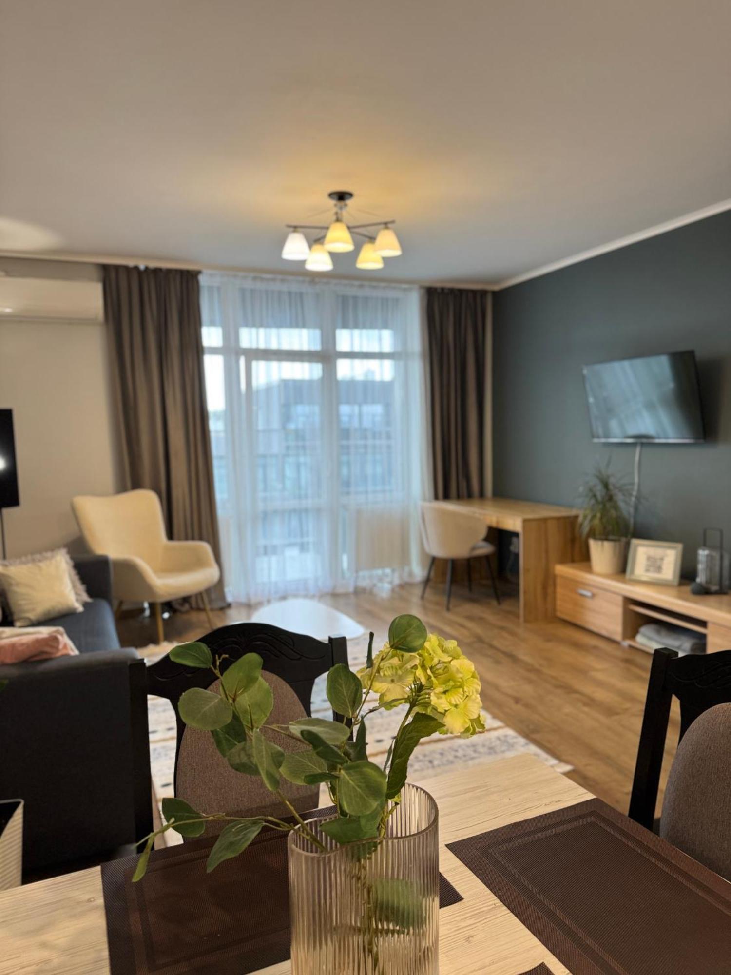 Vip Avalon City Lwów Zewnętrze zdjęcie